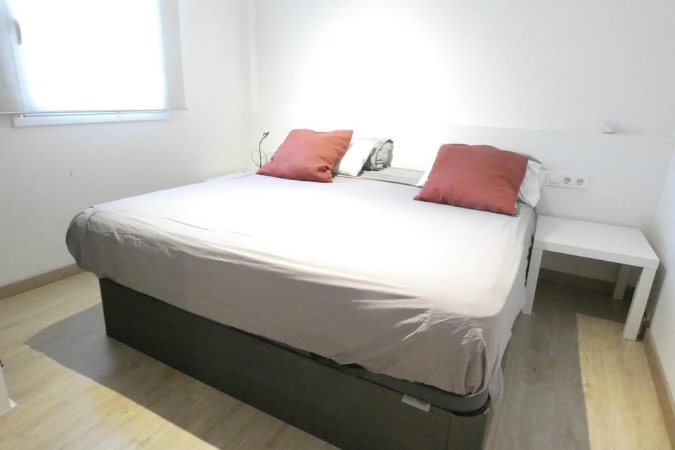 Charming house next to the sea and Barcelona for 6 House in Badalona