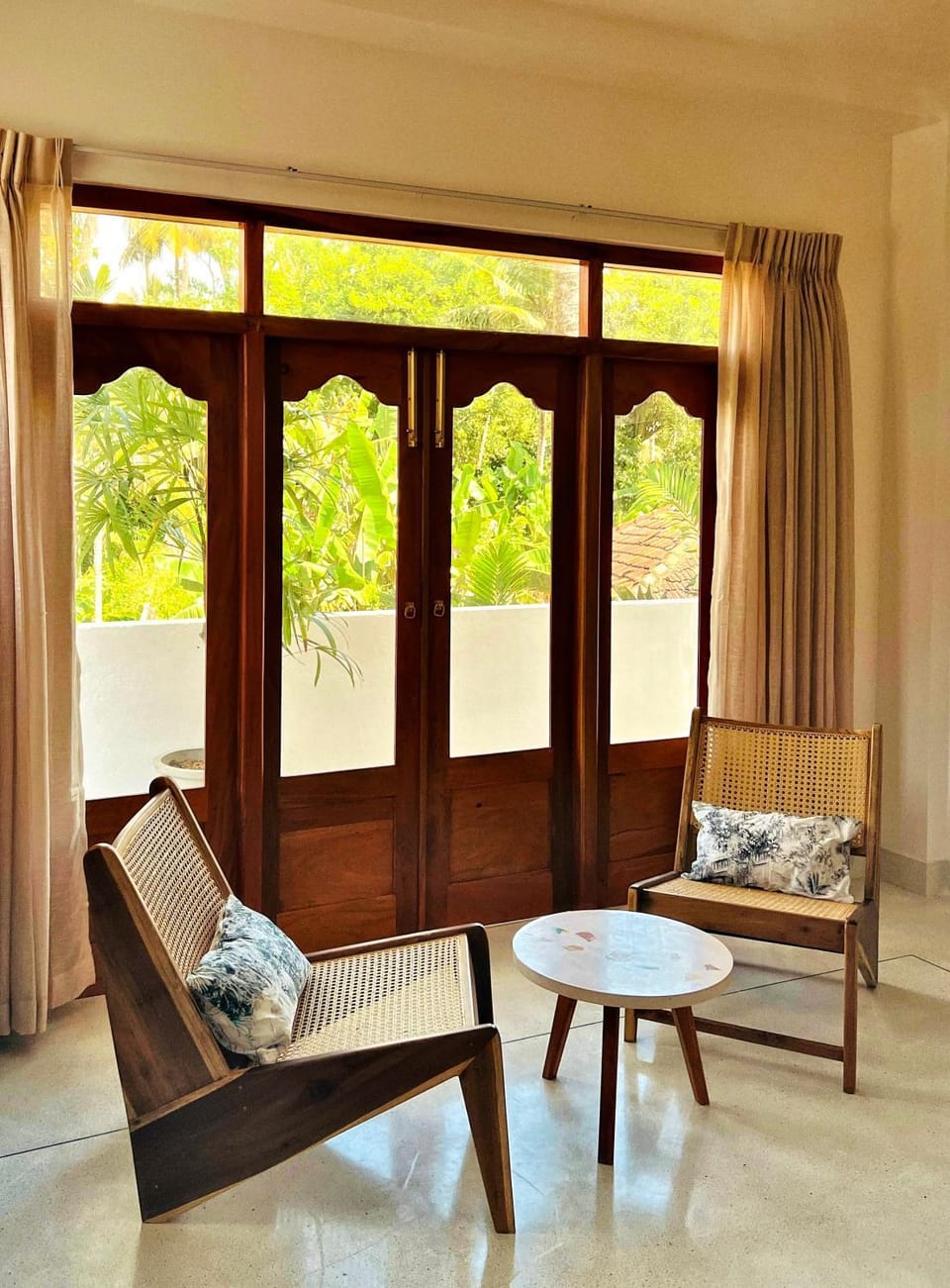 Swallow villa - French guest house-ADULTS ONLY Vacation rental in Ahangama