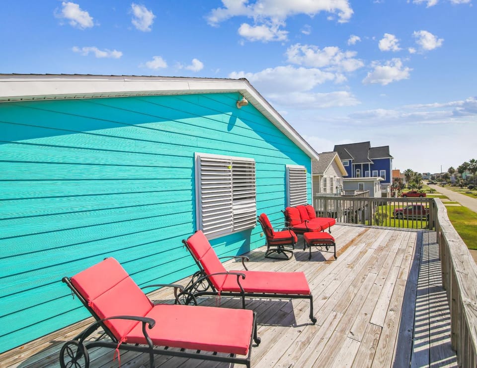 The Wooden Fin House in Galveston Island