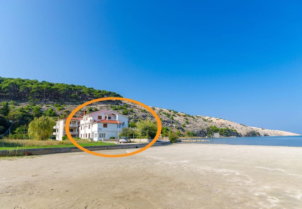 Facade/entrance, Beach