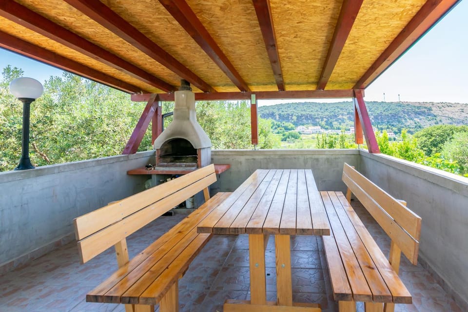BBQ facilities, Balcony/Terrace