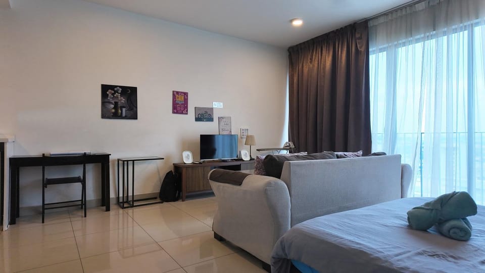 TREFOIL@SETIA CITY, STUDIO UNIT,HOMESTAY Vacation rental in Selangor, Malaysia