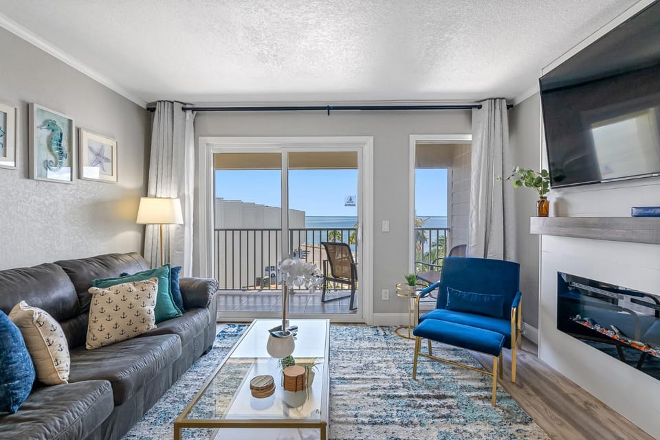 TV and multimedia, Balcony/Terrace, Living room