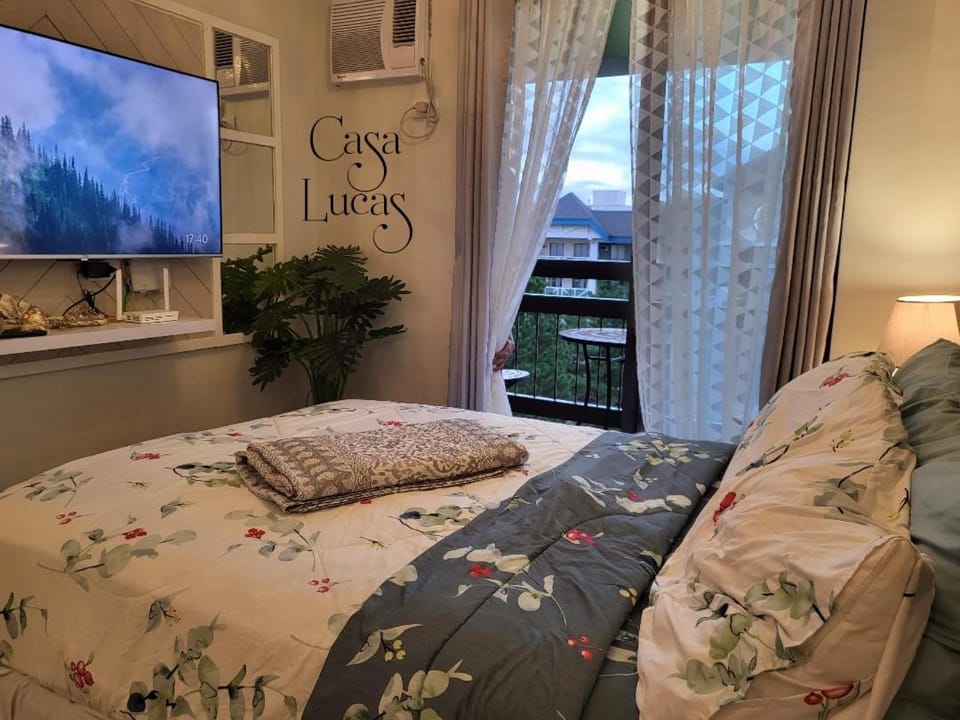 Bed, TV and multimedia
