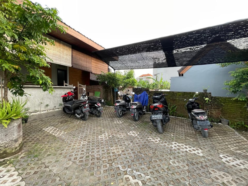 Belimbing Guest House Canggu Bed and Breakfast in North Kuta
