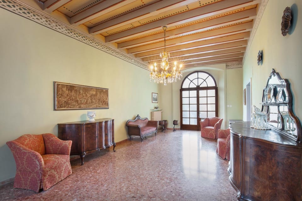 Communal lounge/ TV room, Living room