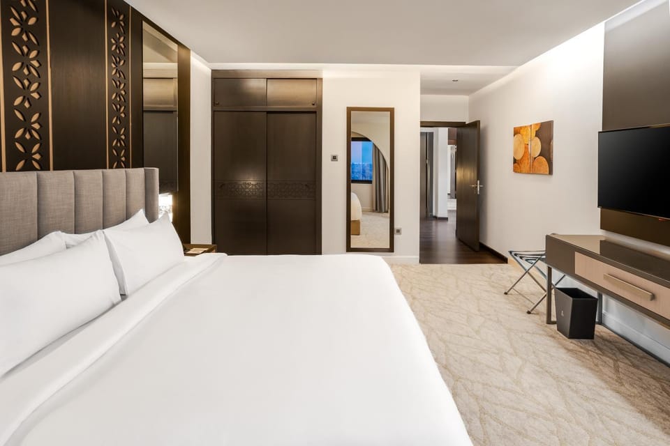 Communal lounge/ TV room, Bed, TV and multimedia, Photo of the whole room, Bedroom, wardrobe