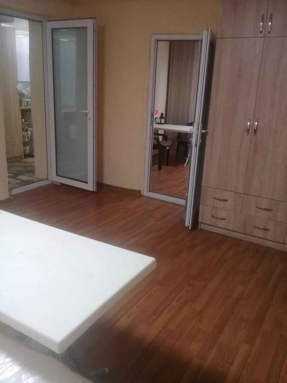 Bed, Photo of the whole room, Bedroom, internet, safe, towels, wardrobe