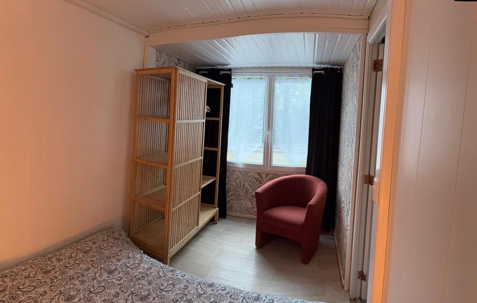 Chalet Charmant Monika avec Piscine Bed and Breakfast in Belgium