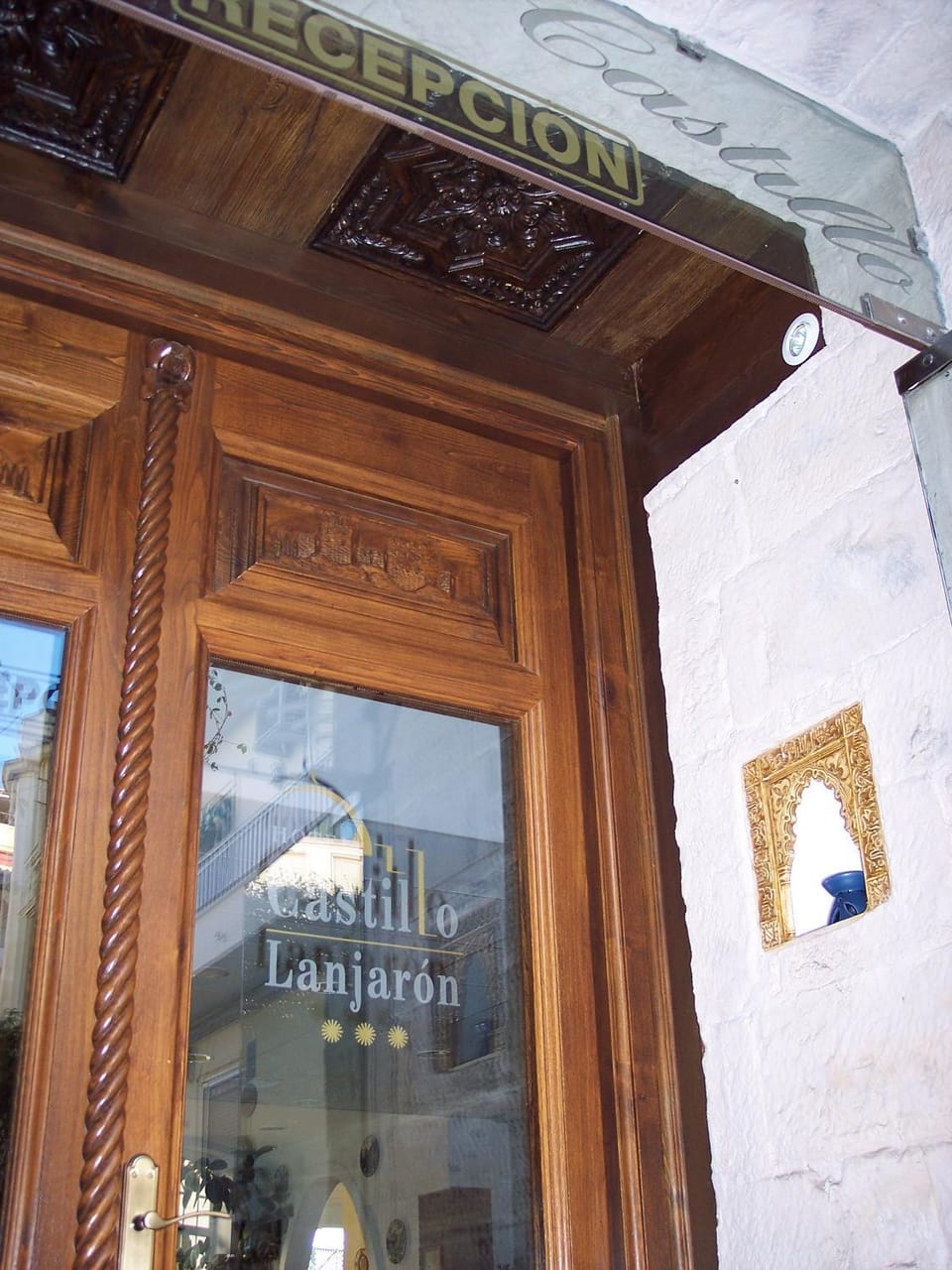 Facade/entrance