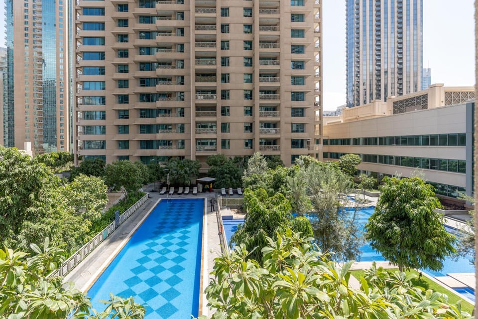 Property building, Swimming pool