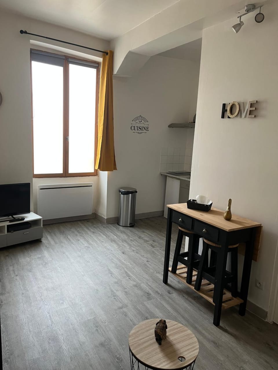Chablis : studio en plein centre ville Apartment in Chablis