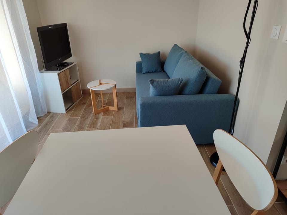 Maison d'hôtes calme avec piscine proche village Bed and Breakfast in Bédoin