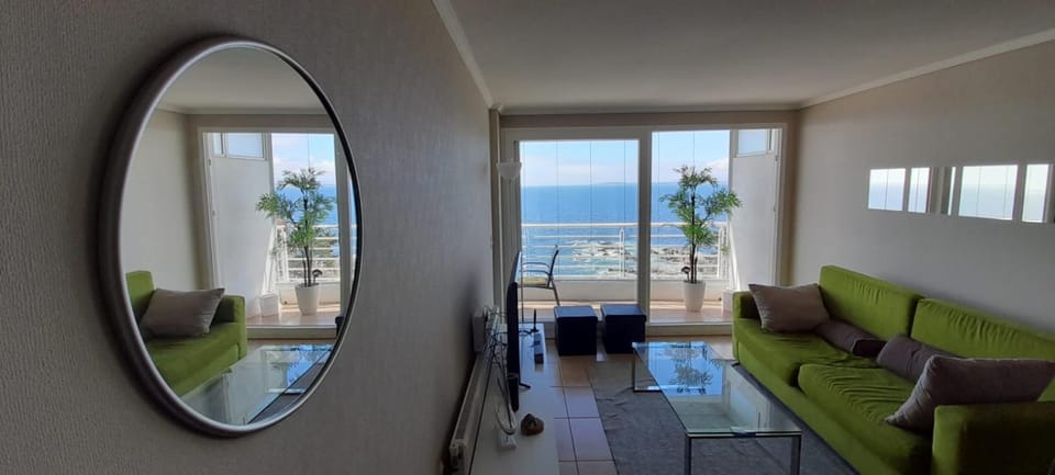 Living room, Sea view