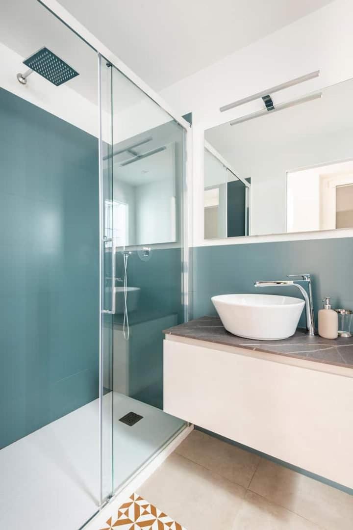 Domus: modern Loft in the center of Parma House in Parma