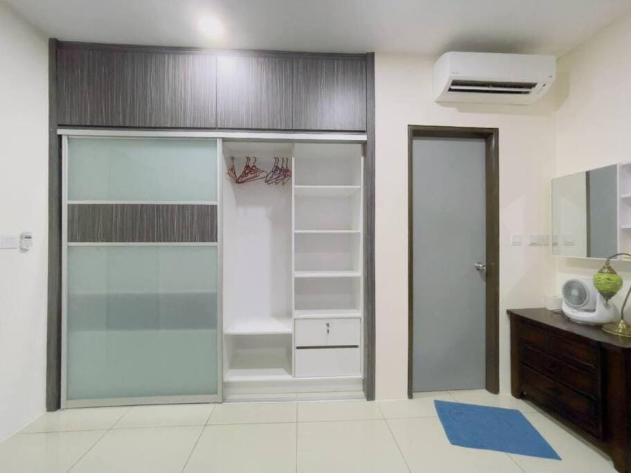 Double Storey Sweet Home 12pax @ Puncak Alam House in Selangor, Malaysia