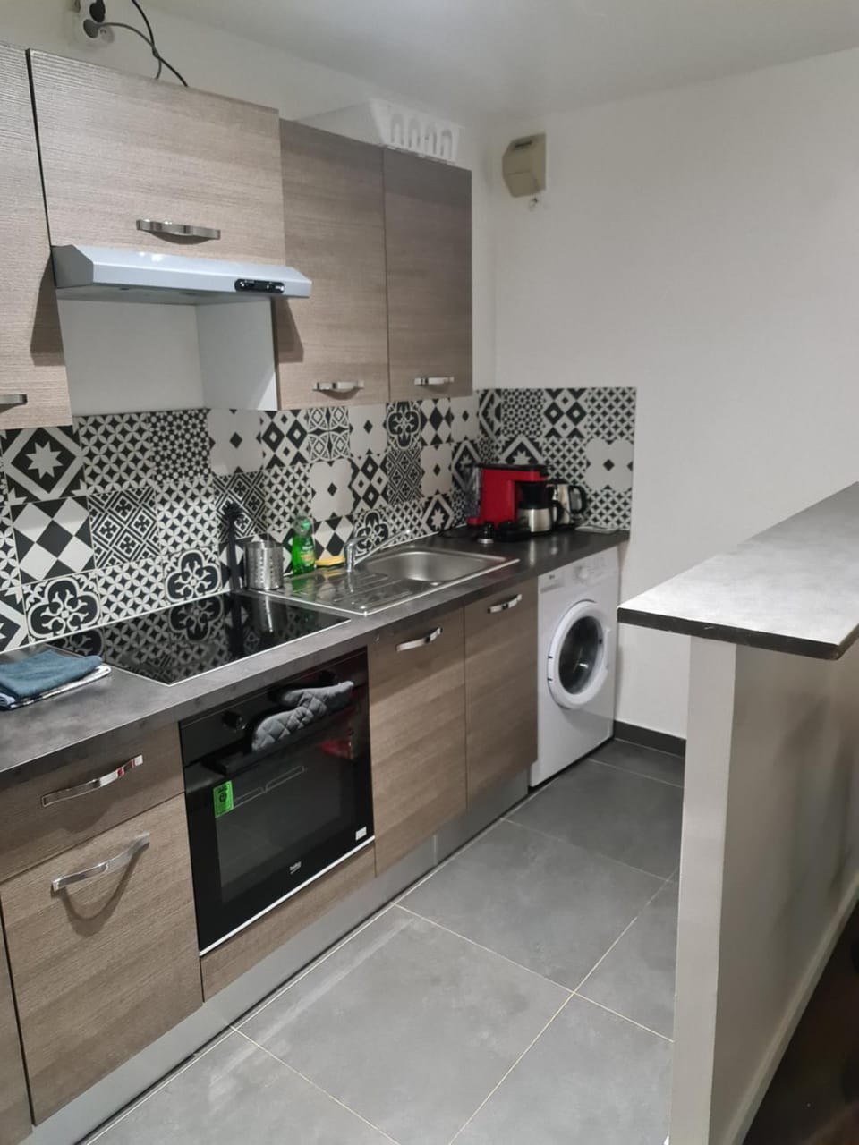 Kitchen or kitchenette
