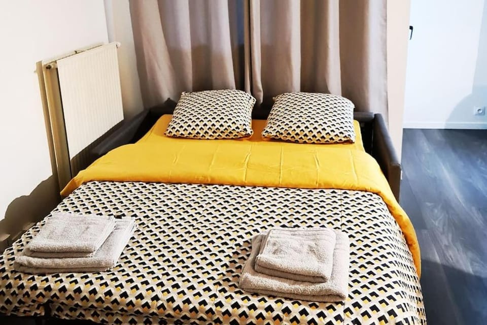 Le Jules Val - Studio cosy en résidence + Parking + Wi-fi Apartment in Île-de-France