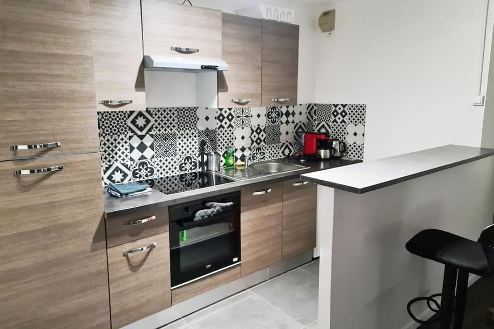 Le Jules Val - Studio cosy en résidence + Parking + Wi-fi Apartment in Île-de-France