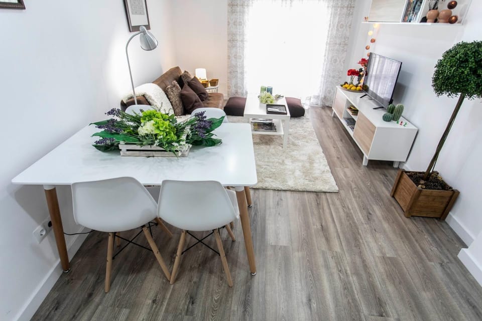 Living room, Dining area