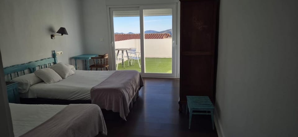 Bed, Photo of the whole room, Bedroom, Mountain view