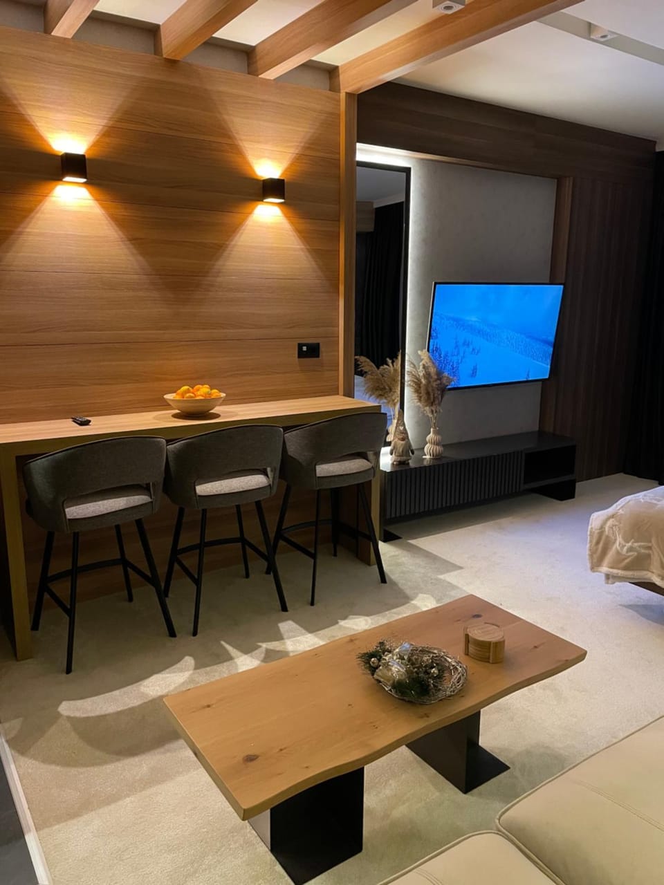 TV and multimedia, Photo of the whole room, Dining area