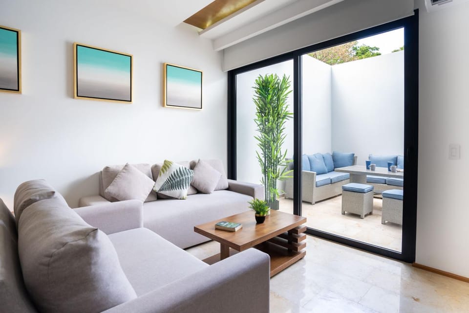 Living room, Seating area