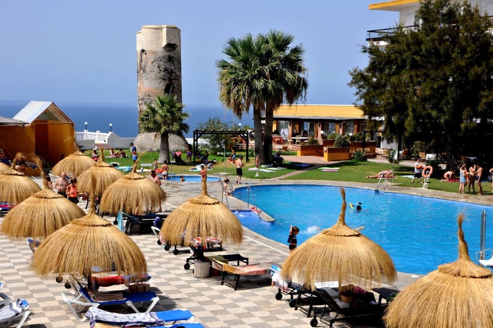 On site, Pool view, Swimming pool, Swimming pool