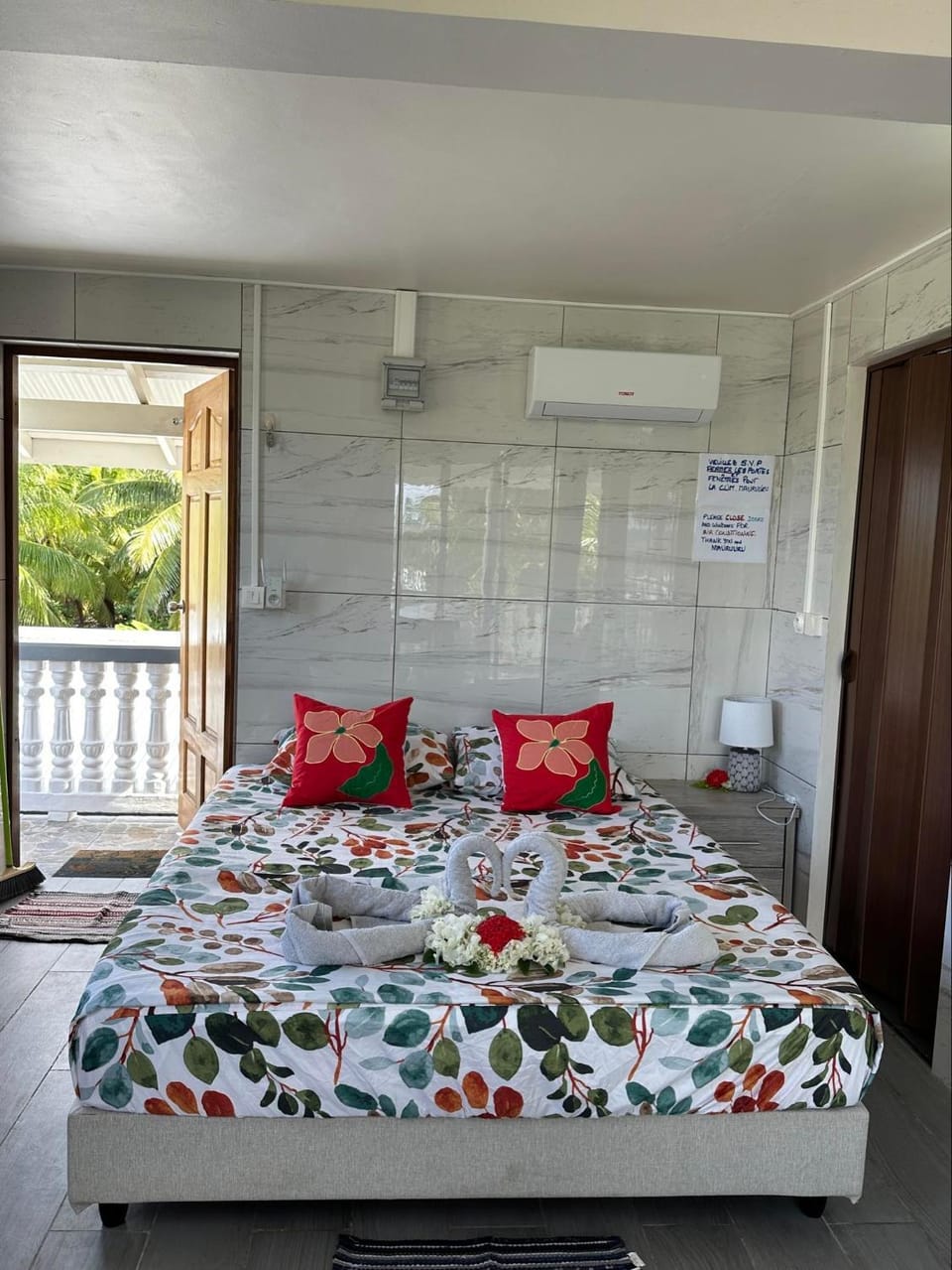 Chez Guy , vue sur l'océan Apartment in French Polynesia