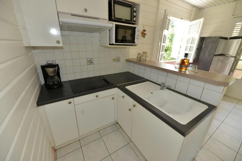 Sur la route des épices - Location villas avec piscine et jacuzzi Villa in Martinique