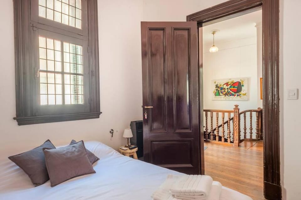 Bed, Library, TV and multimedia, Photo of the whole room, Bedroom, heating, internet, air conditioner