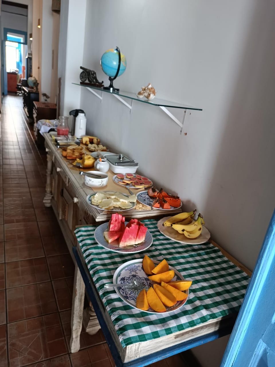Breakfast, Buffet breakfast