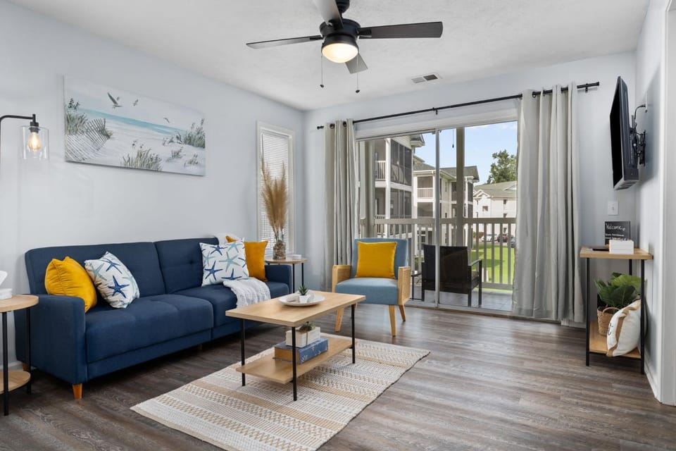 TV and multimedia, Balcony/Terrace, Living room