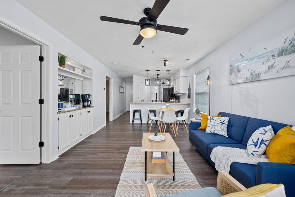 Coffee/tea facilities, Living room, Dining area, kitchen