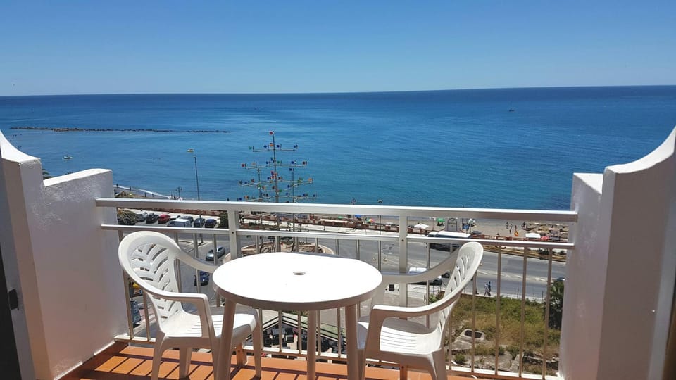 Sunny Beach Apartment in Benalmadena