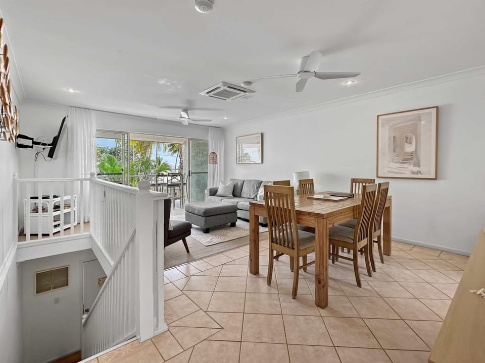 Unit 10 Sails on Horseshoe Apartment in Horseshoe Bay