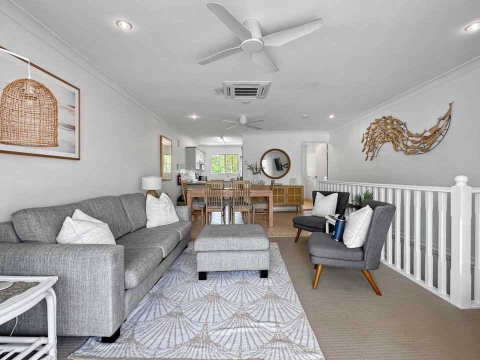 Unit 10 Sails on Horseshoe Apartment in Horseshoe Bay