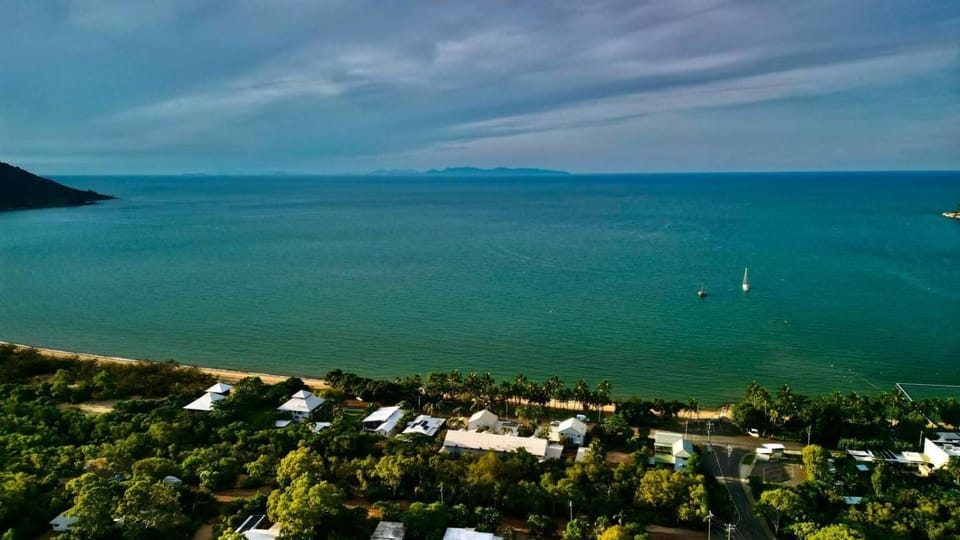 Unit 10 Sails on Horseshoe Apartment in Horseshoe Bay