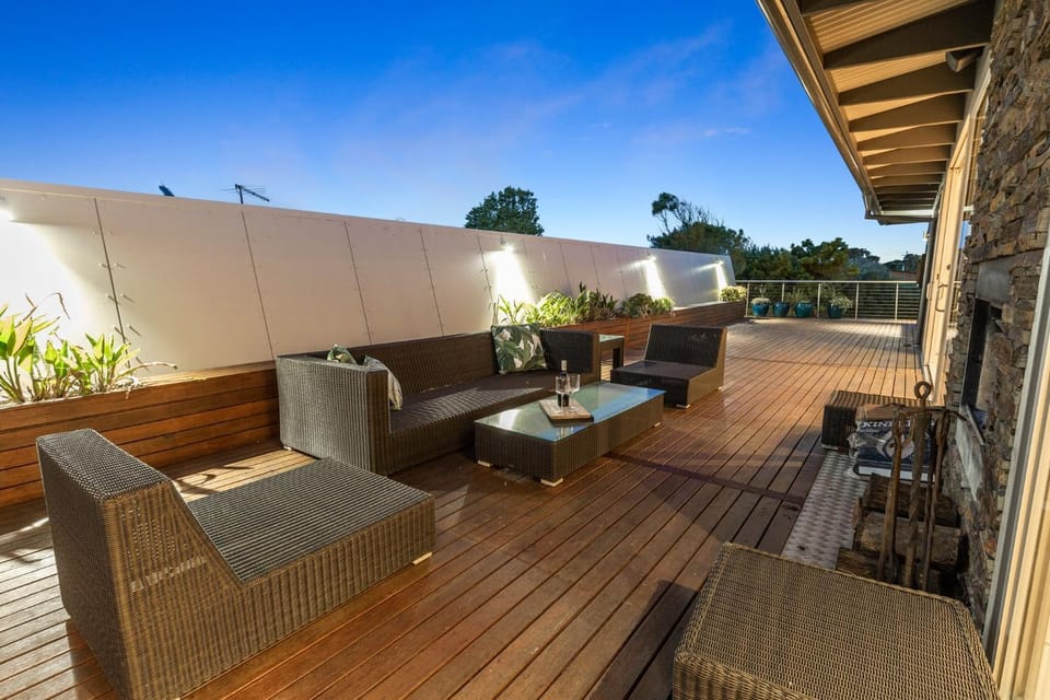 Patio, Balcony/Terrace, Seating area
