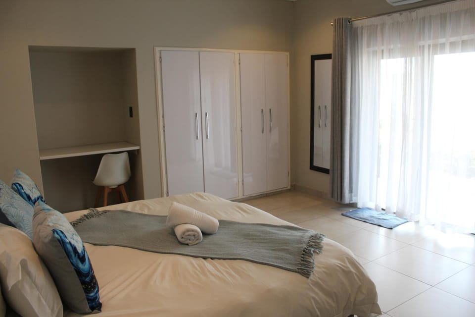 Photo of the whole room, wardrobe