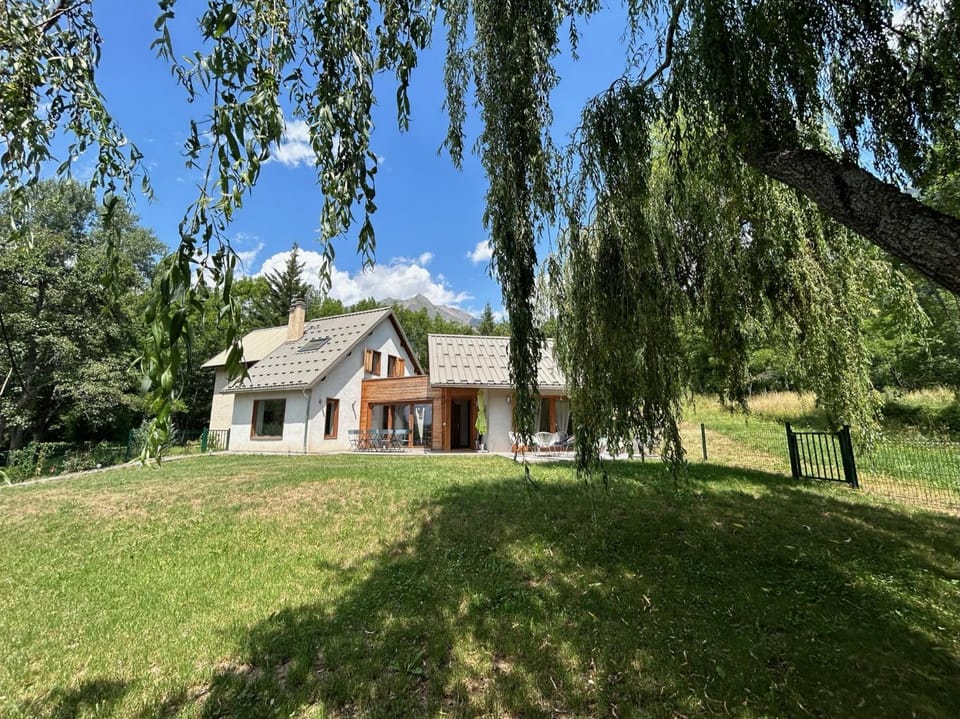 Garden, Garden view