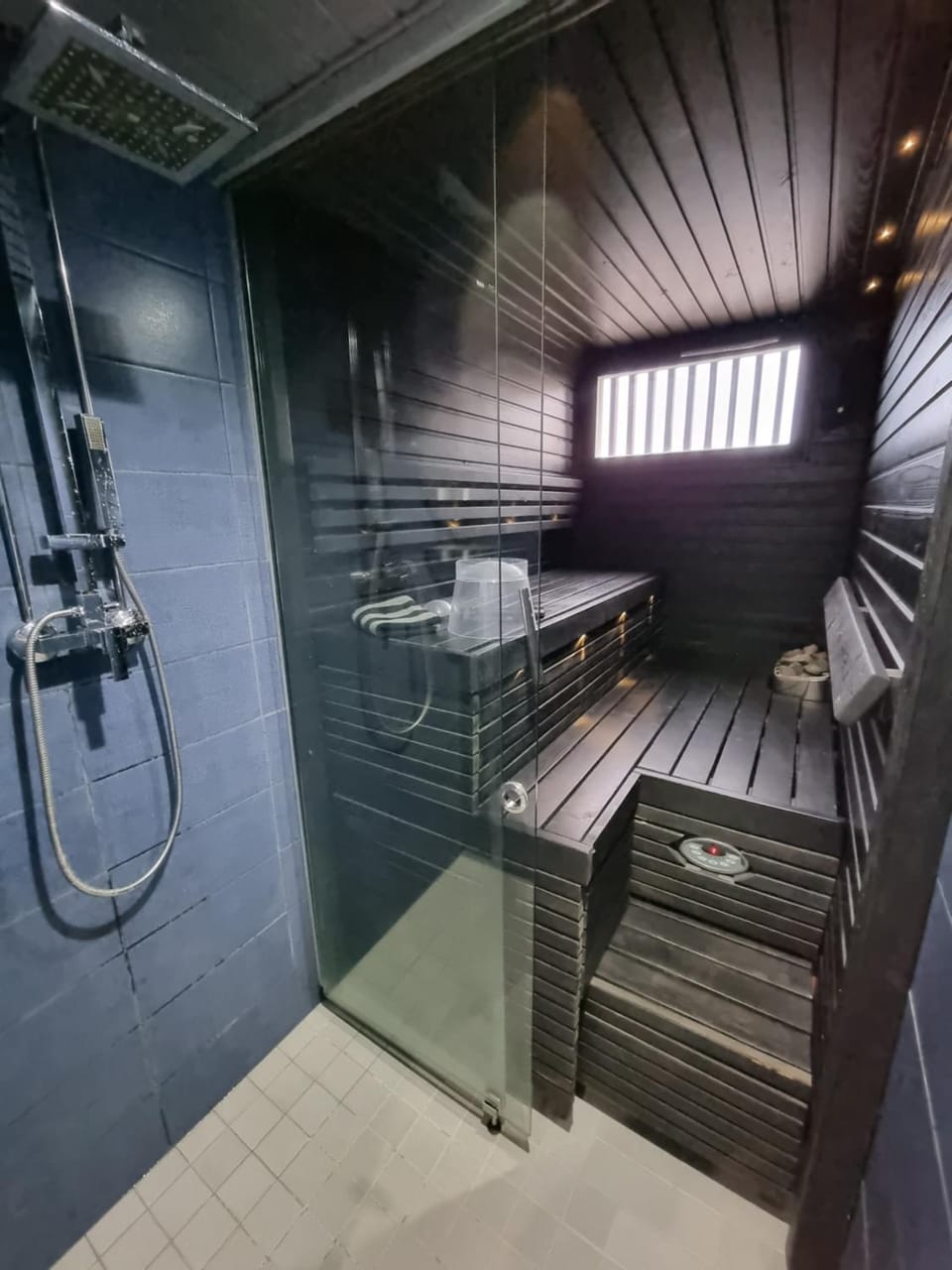 Shower, Sauna, Sauna