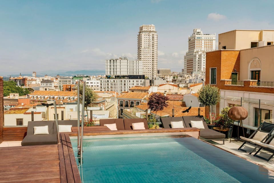 View (from property/room), Balcony/Terrace, Swimming pool