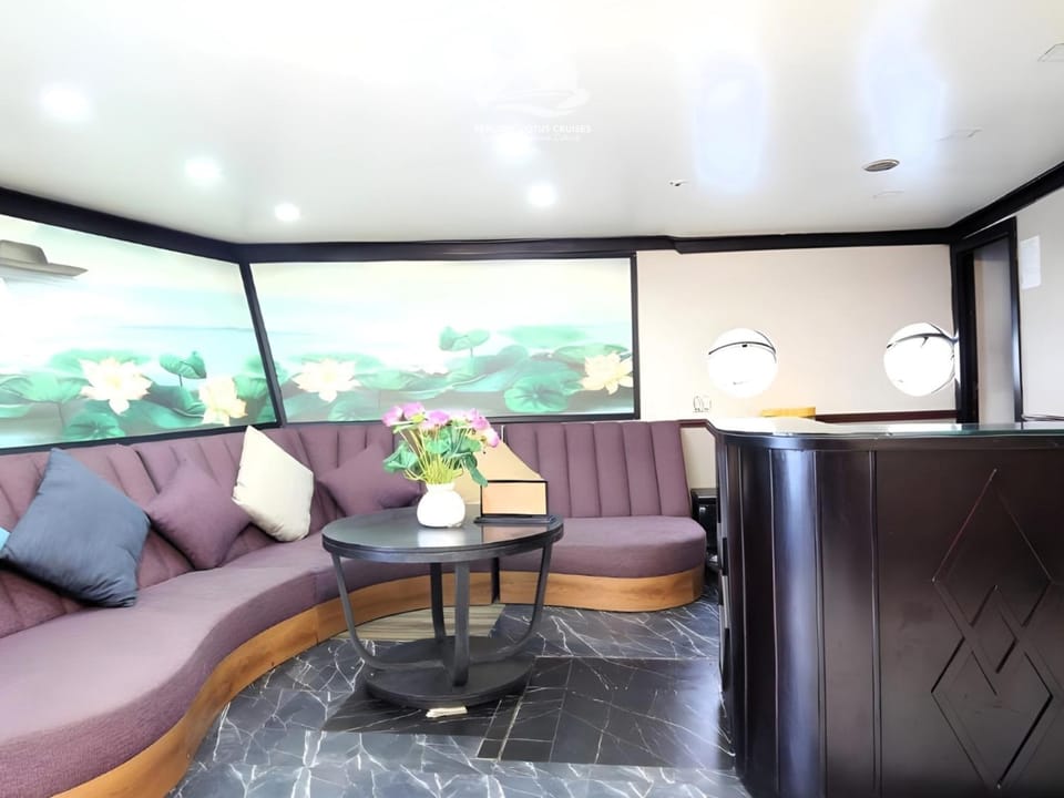 Lobby or reception, Seating area