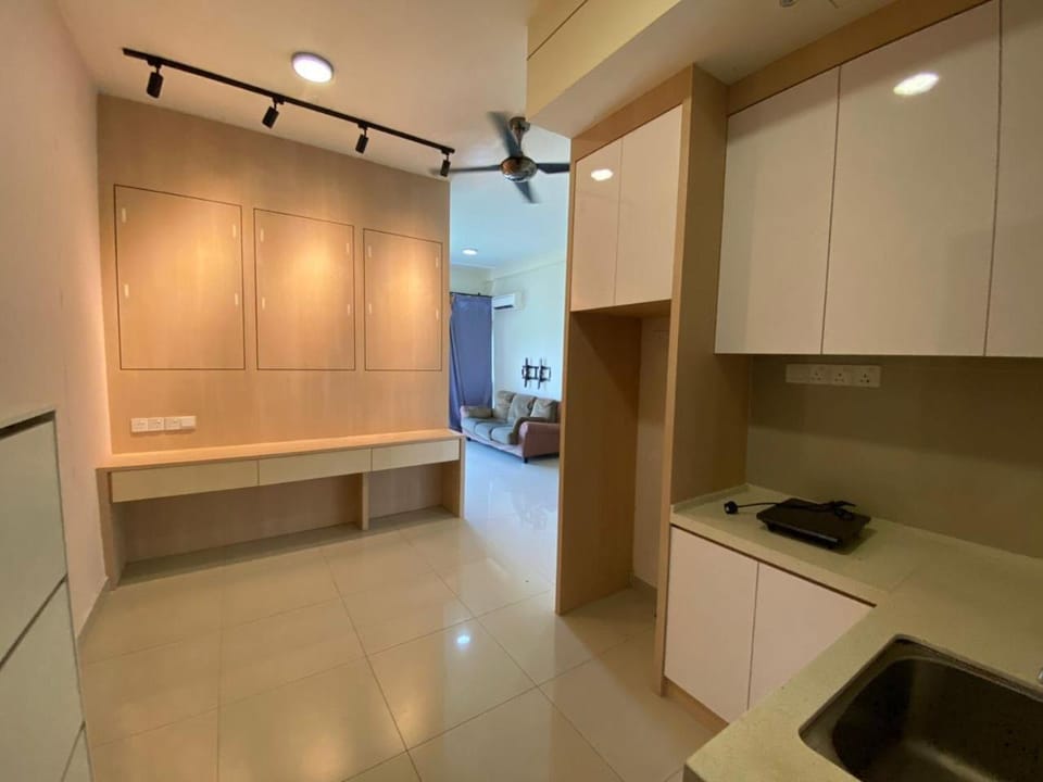 Kitchen or kitchenette, kitchen