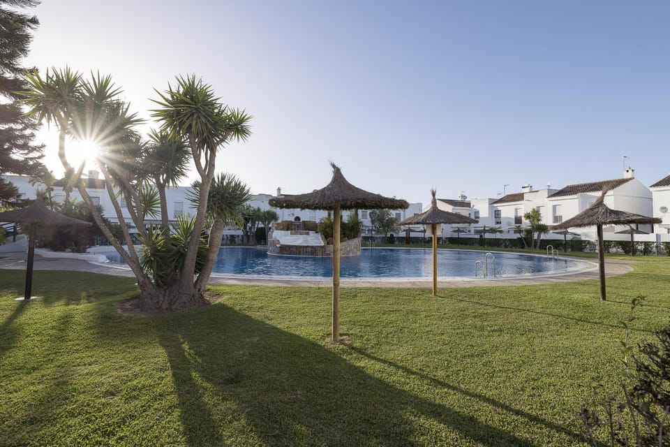 Garden, Swimming pool