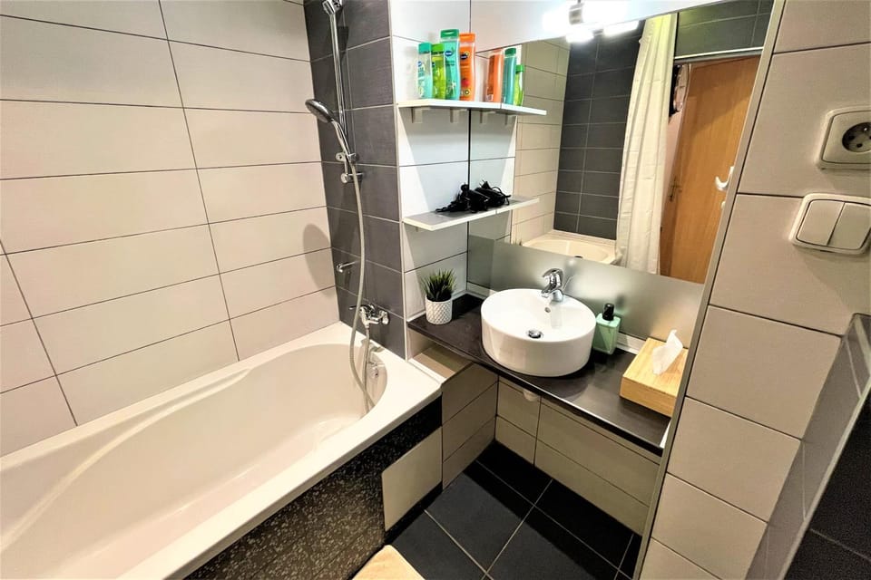 Bathroom, Bath