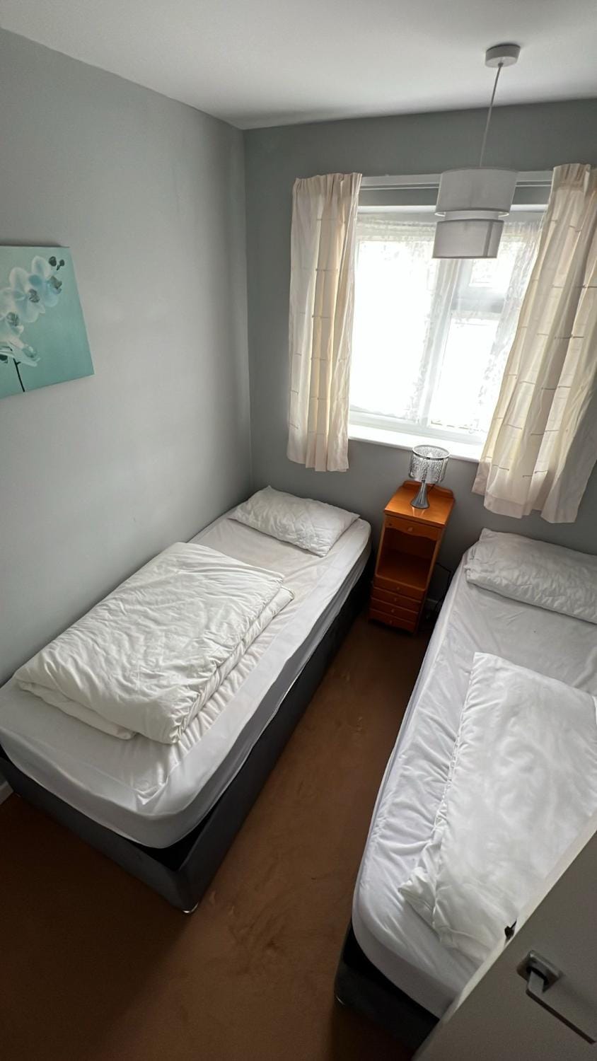 3 Bedroom House With Balcony Close To Beach House in Hemsby