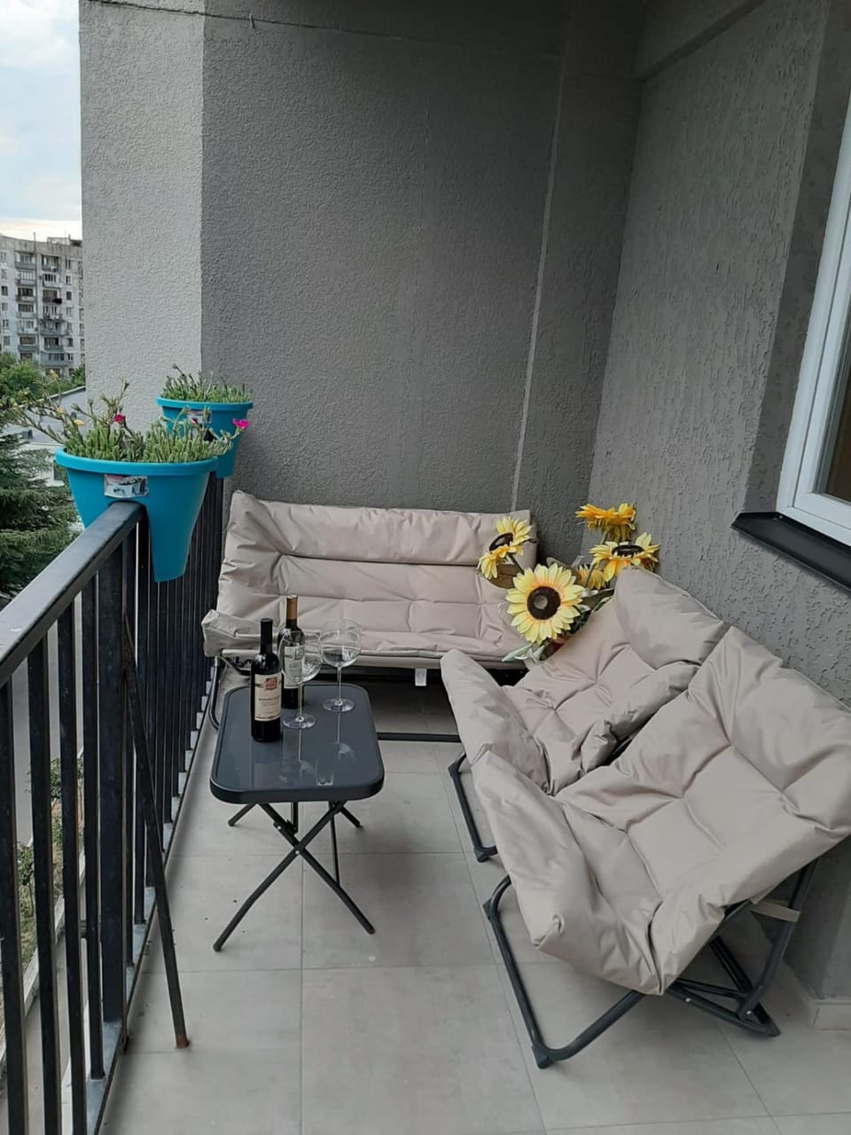 Patio, Day, View (from property/room), Balcony/Terrace, Living room, Seating area