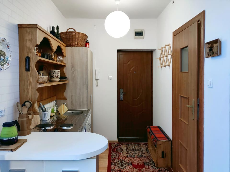 Kitchen or kitchenette, wardrobe